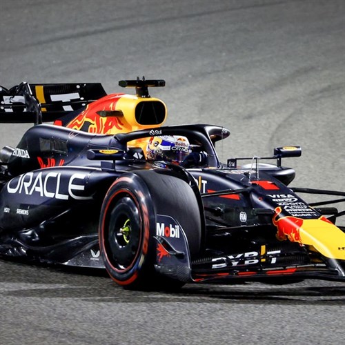 Burago Red Bull RB20 - 2024 - #1 M. Verstappen 1:43