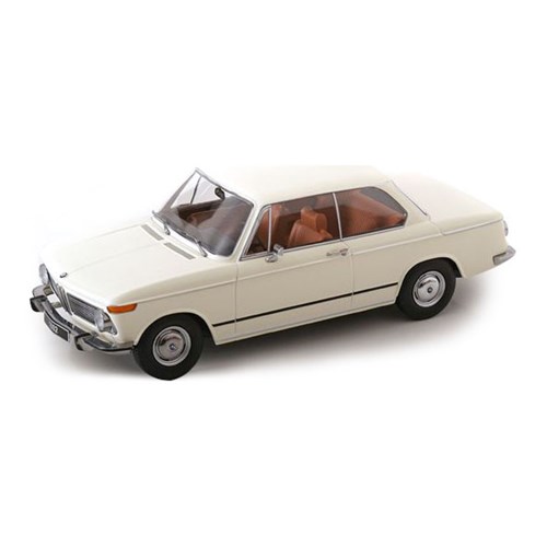 KK BMW 1802 1 Series Facelift 1971 - White 1:18 model car