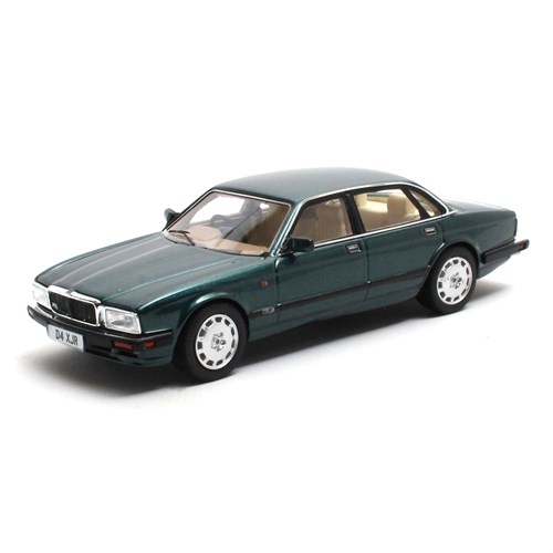 Matrix Jaguar XJR (XJ40) 1991-1994 - Blue Metallic 1:43 model car