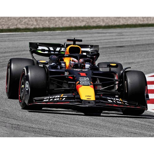 Minichamps Red Bull RB20 - 1st 2024 Spanish Grand Prix - #1 M. Verstappen 1:18