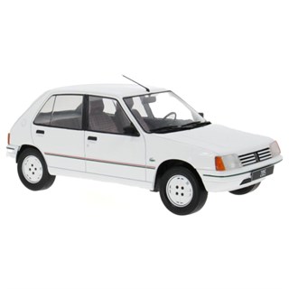 MCG Peugeot 205 1984 - White 1:18 model car