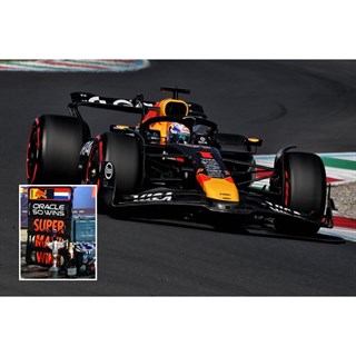 Spark Red Bull RB21 w. Pit Board - 1st 2025 Italian Grand Prix - #1 Max Verstappen 1:43 model car